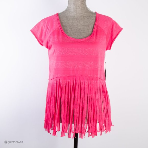 Material Girl Tops - 🌼 2/$20 🌼 Material Girl Fringe T-shirt